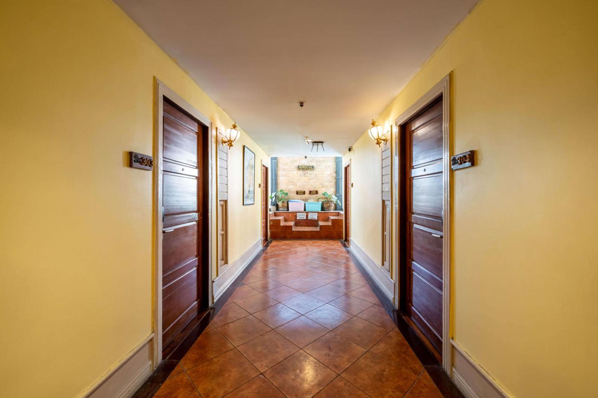 Studio Suite By Royal Ivory Nana Bangkok Kültér fotó